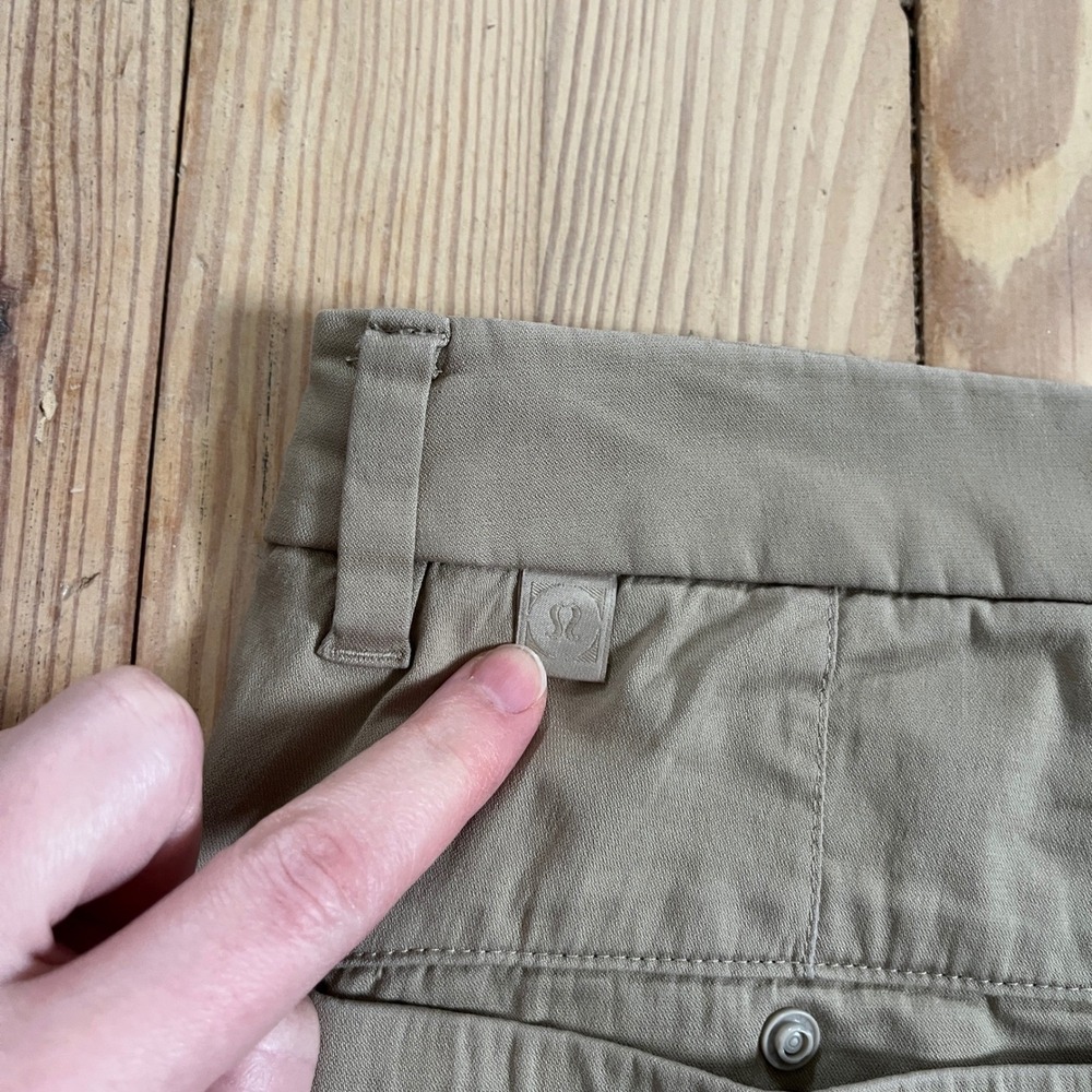 Lululemon Commission Mens Chino Pants Khaki Straight Fit Casual Comfort Size 32 - Picture 9 of 12